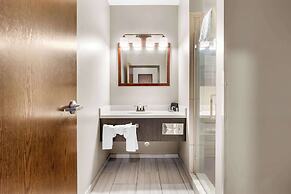 Best Western Sawtooth Inn & Suites