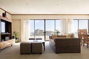 Lotus Honolulu at Diamond Head