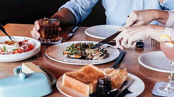 Lotus Honolulu at Diamond Head