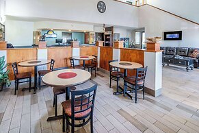 Days Inn by Wyndham Lamar