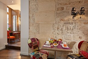 Hotel De Notre Dame Maître Albert