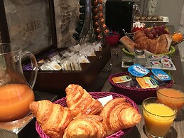 Hotel De Notre Dame Maître Albert