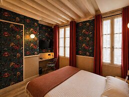 Hotel De Notre Dame Maître Albert