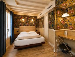 Hotel De Notre Dame Maître Albert