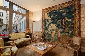 Hotel De Notre Dame Maître Albert