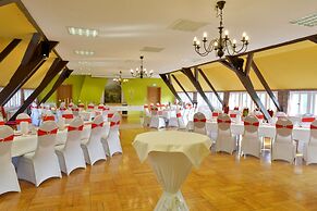Land- und Golfhotel Alte Fliegerschule