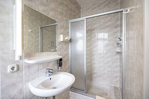 Raststättenhotel Avus