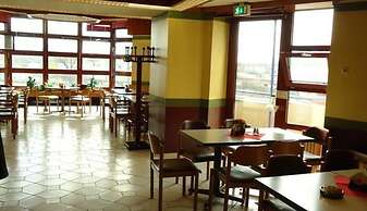 Motel & Rasthof Avus