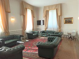 Rechigi Park Hotel
