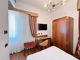 Rechigi Park Hotel