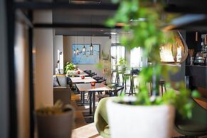 Comfort Hotel Victoria Floro, Markegata 43, 6900, Norway