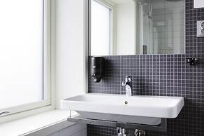 Comfort Hotel Victoria Floro, Markegata 43, 6900, Norway