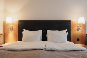 Home Hotel With