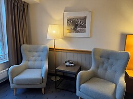Home Hotel With