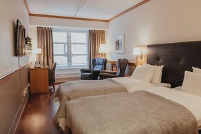 Home Hotel With