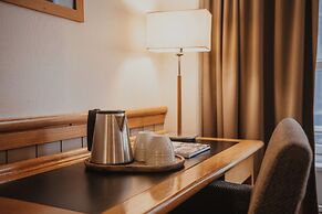Home Hotel With