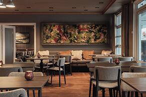 Home Hotel With