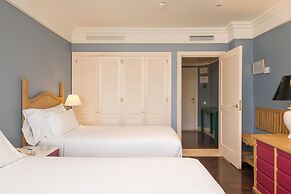 Hotel Playa Victoria