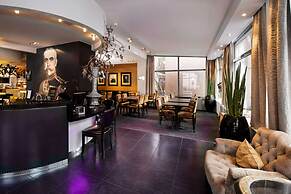 Home Hotel Majoren