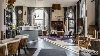 Home Hotel Post