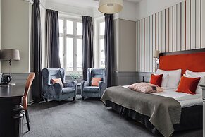 Home Hotel Post