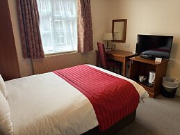 Red Lion Hotel by Greene King Inns