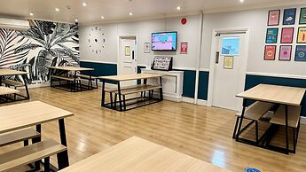Smart Hyde Park View - Hostel