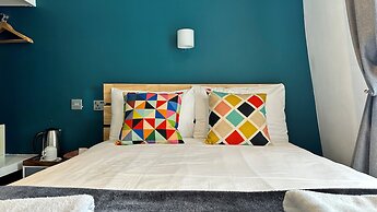 Smart Hyde Park View - Hostel