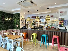 Smart Hyde Park View - Hostel