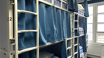 Smart Hyde Park View - Hostel