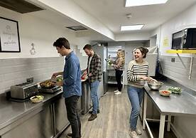 Smart Hyde Park View - Hostel