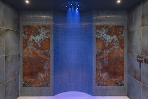 Golf View Hotel & Spa