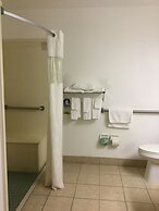Days Inn by Wyndham Lake Village