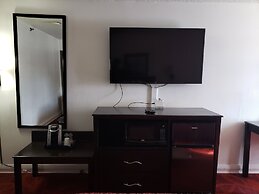 Days Inn by Wyndham Lake Village