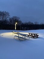 Burr Oak Motel