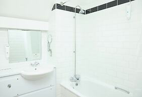 The Fieldhead Hotel by Greene King Inns