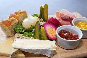 The Kingscliff Hotel