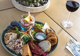 The Kingscliff Hotel