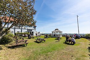 The Kingscliff Hotel