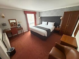 The Raven Hotel by Greene King Inns