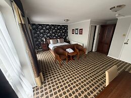 The Raven Hotel by Greene King Inns