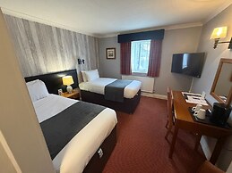 The Raven Hotel by Greene King Inns