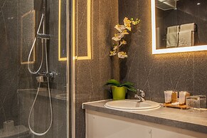 Hollins Hall Hotel, Golf & Country Club