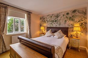 Hollins Hall Hotel, Golf & Country Club