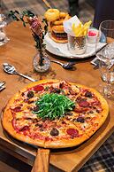 Hollins Hall Hotel, Golf & Country Club