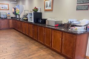 Duluth Inn & Suites Near Spirit Mountain