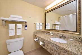 Duluth Inn & Suites Near Spirit Mountain