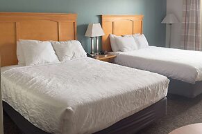 Duluth Inn & Suites Near Spirit Mountain