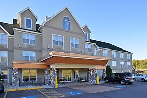 Duluth Inn & Suites Near Spirit Mountain