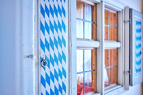 Zum Turm  -  Apartments und Gästezimmer